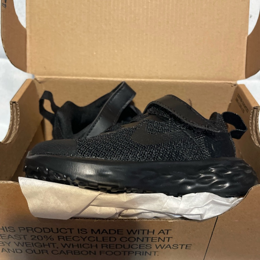 Nike Kids Black Sneakers